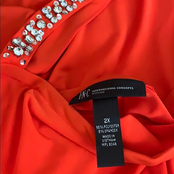 INC Macy’s Tropic Heat Crystal Top - Picture 3 of 4